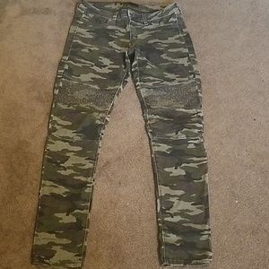 Solo Design Lab jeans